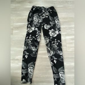 Floral leggings. One size. Very soft.
